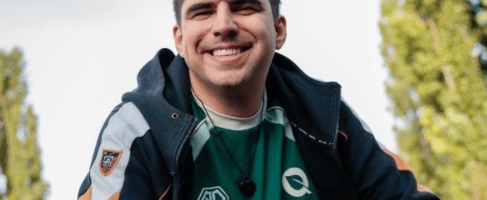 LOL選(xuǎn)手吐槽女性生(shēng)理期，镜头被全部剪掉，如(rú)今战队宣布将他(tā)开除