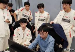 LOL最(zuì)强全华班成为笑话！国一中被對(duì)位MVP，對(duì)手嘲讽：NA＞LPL