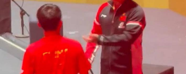 王皓複(fù)盘林诗栋比赛，指出心态技術(shù)待提(tí)升