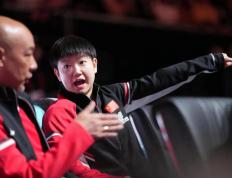 孫(sūn)颖莎萌态十足(zú)！与肖战并肩复盘比(bǐ)赛，表情丰富俘获众人心