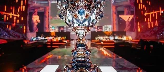 年度电竞热度榜單(dān)火(huǒ)了！LOL佔(zhàn)據(jù)半壁(bì)江山，王者荣耀竟然没人看？