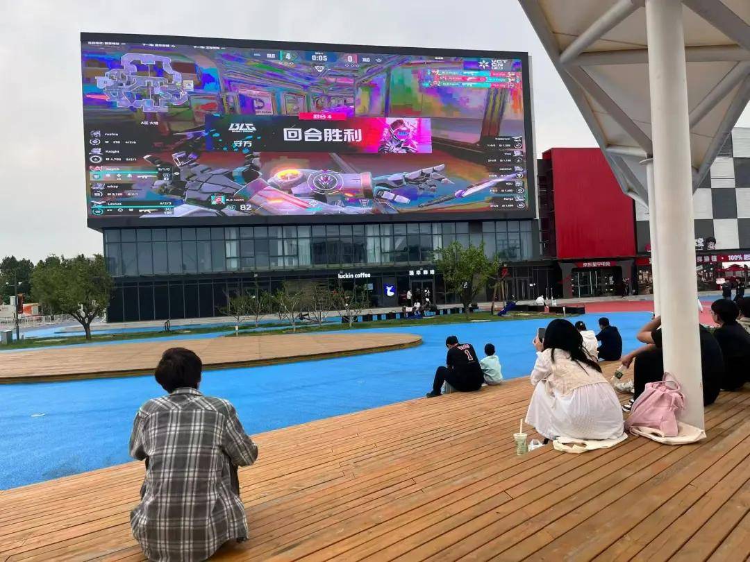 2025英雄联盟全球总決(jué)赛瑞(ruì)士輪(lún)在北京(jīng)亦庄收官！8强席位(wèi)尘埃落定