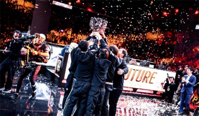 【一(yī)竞技1JingJi】LOL：FPX官(guān)宣(xuān)退出LPL赛事 369大概率休息AL全(quán)员续约