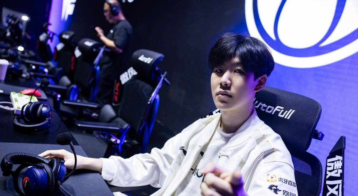 TheShy突然(rán)暂别赛场！LPL的(de)“顶流”，要谢幕了？