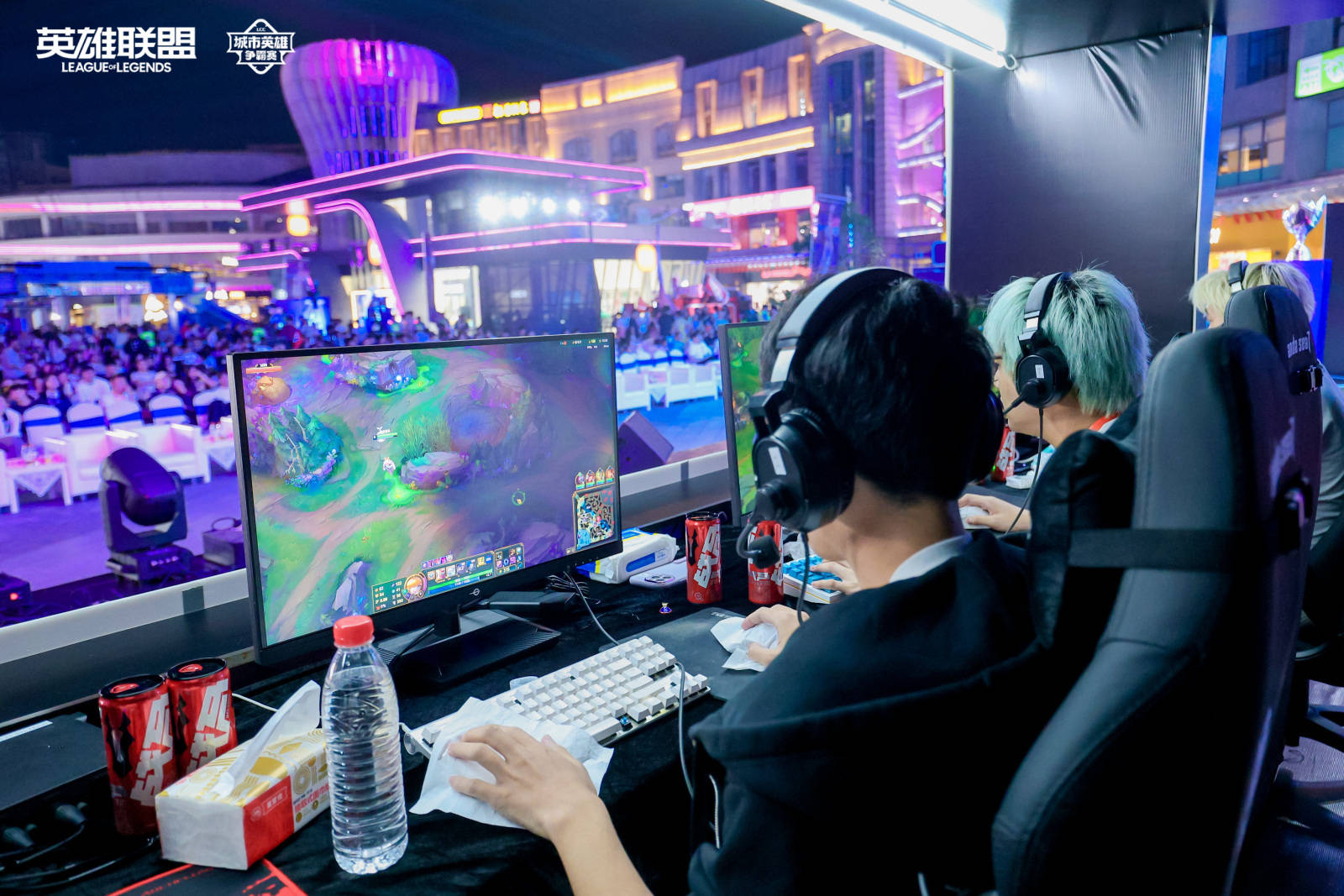 LOL城市(shì)英雄爭(zhēng)霸(bà)賽(sài)全国总决賽(sài)万江啓(qǐ)幕，首日(rì)两强诞生