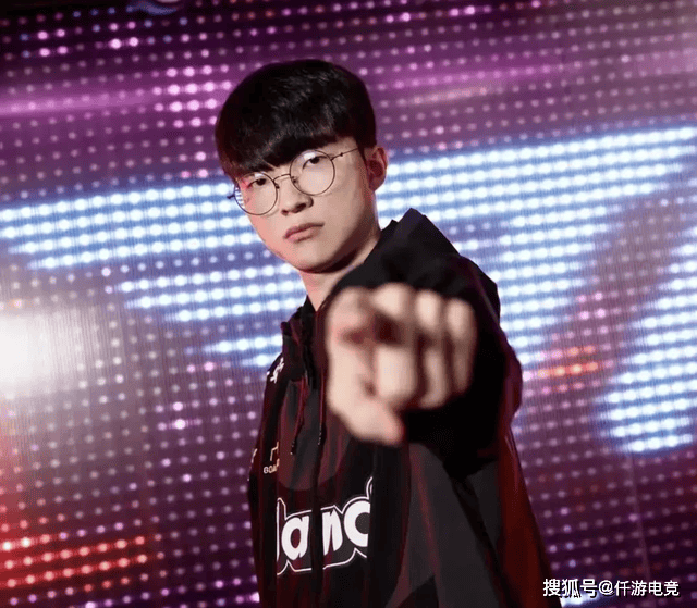 “Faker六冠后明年要(yào)更(gèng)努力”后，馬(mǎ)斯克：要(yào)用AI挑(tiāo)战最强LOL战队