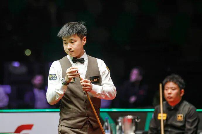 趙(zhào)心童获2026斯诺尅(kè)世界大奖赛冠军；深圳扫地机器人(rén)“扫”全球|深圳特事(shì)